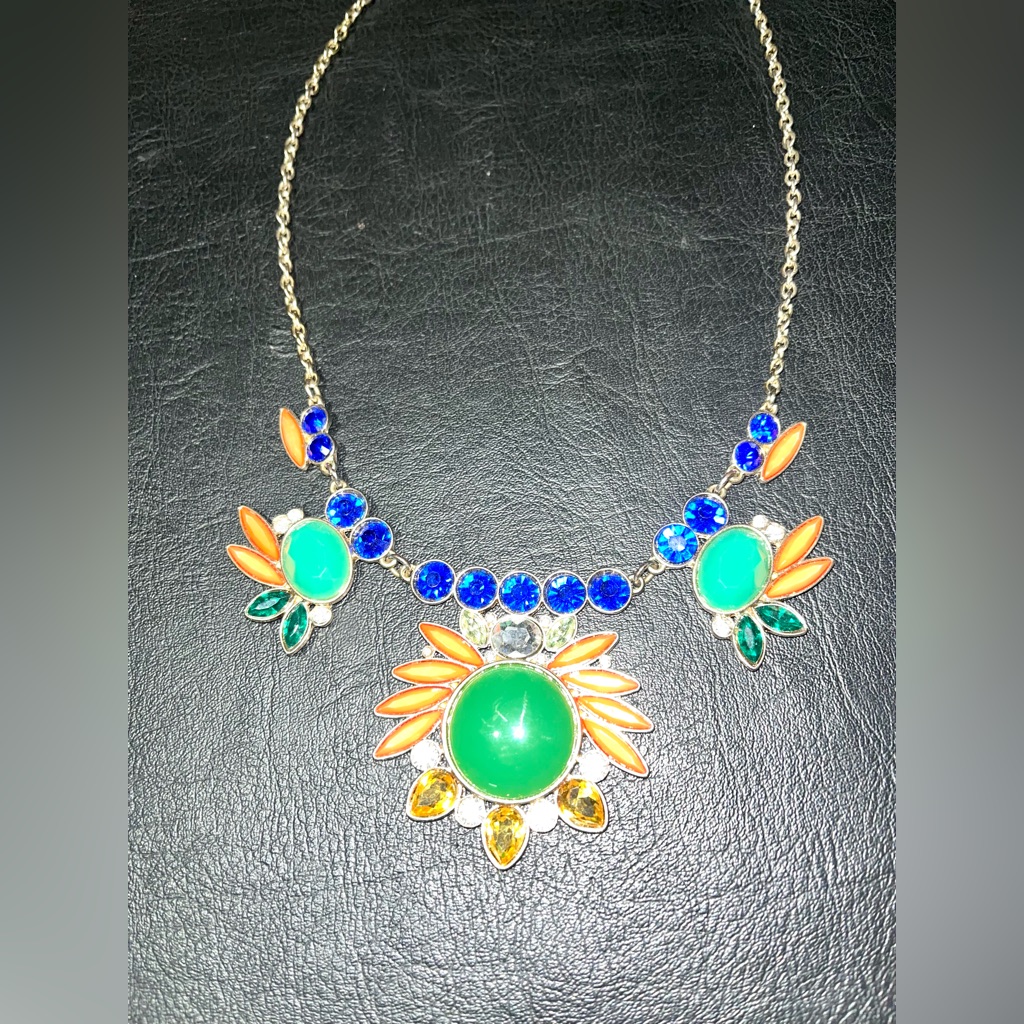 Gorgeous Vibrant Vintage Costume Multi-Flower Pendant Necklace -Excellent Cond